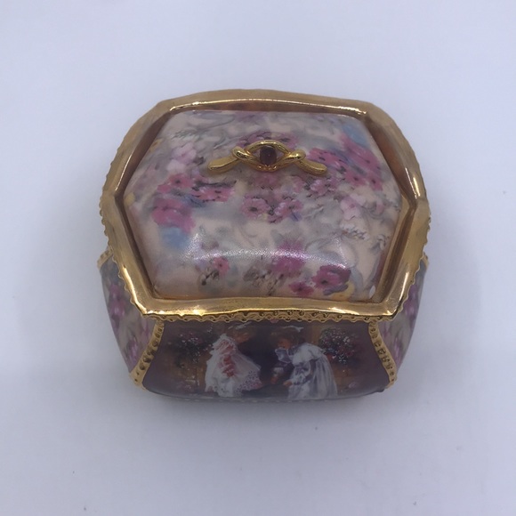 Shared Memories Jewelry Box Musical My Sister My Friend Sandra Kuck Pls Read - Picture 2 of 14